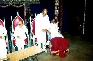 S. Priya take blessing of S. Ram Bharati